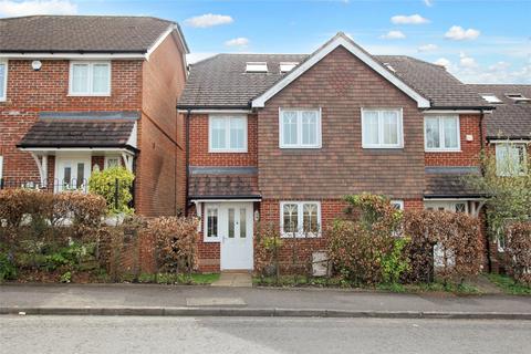 18 Borovere Lane, Alton, GU34 1PD