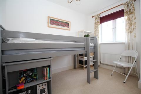 18 Borovere Lane, Alton, GU34 1PD