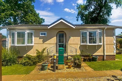 2 bedroom park home for sale, Broadway Park, Petersfield, Hampshire