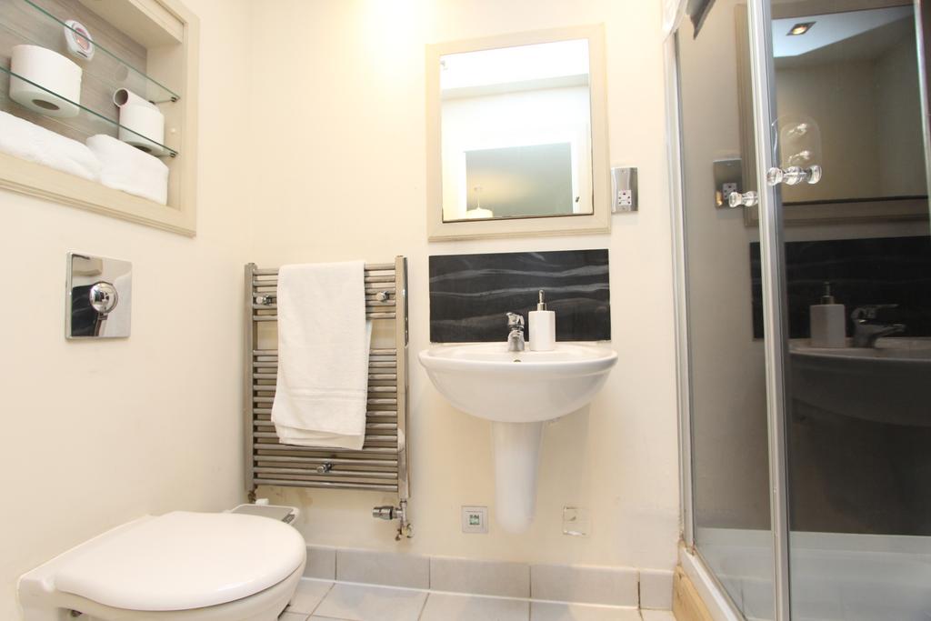 Apartment in London - View 4