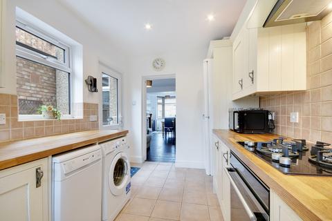 25 Upper Bridge Road, Chelmsford, CM2 0AY