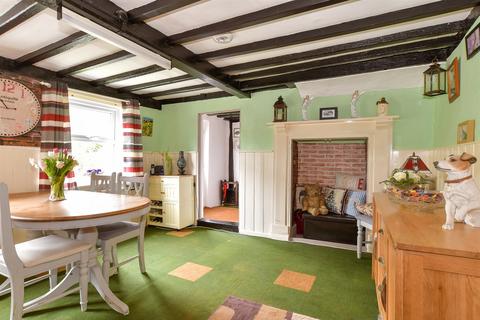 3 bedroom end of terrace house for sale, West Street, Harrietsham, Maidstone, Kent
