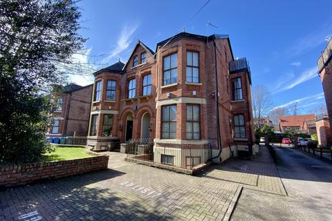 2 bedroom flat to rent, Wessex Lodge, 16 The Beeches, West Didsbury, M20