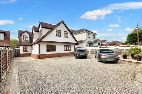 5 bedroom detached house for sale, Noak Hill Road, Billericay CM12