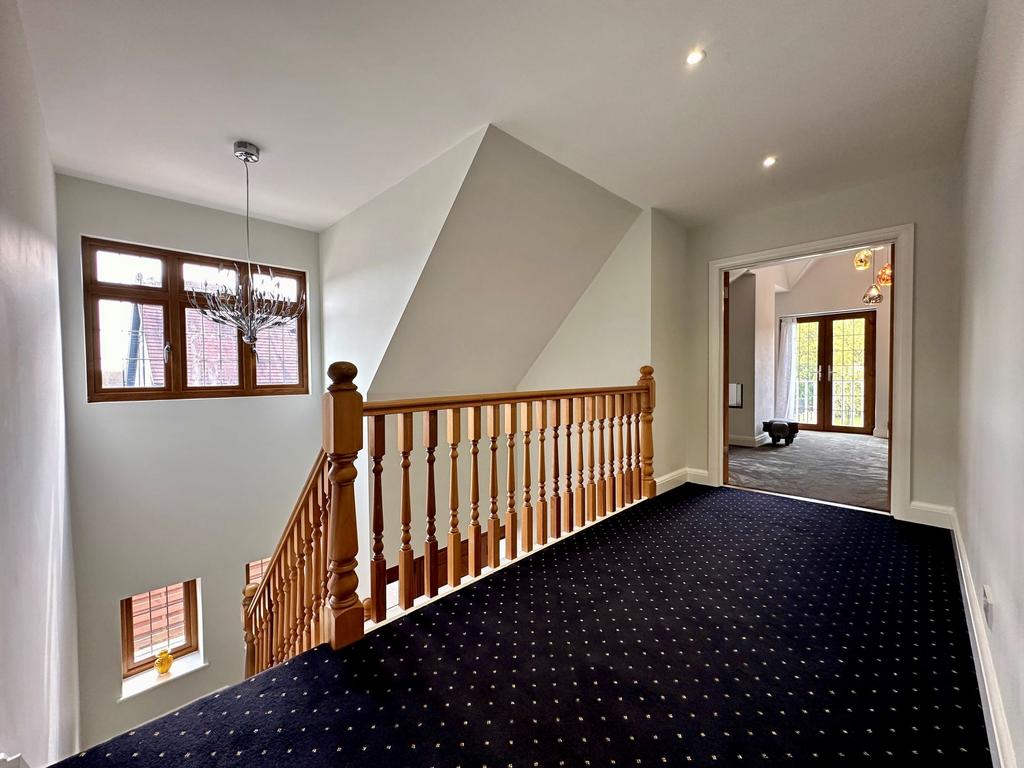 Galleried landing