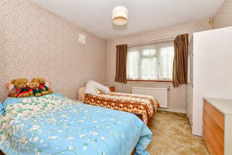110 Devonshire Way, Croydon, CR0 8BS