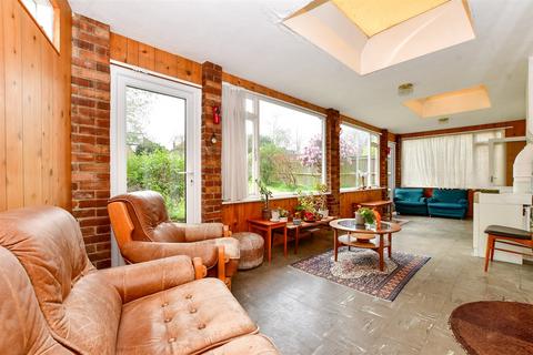 3 bedroom detached house for sale - Devonshire Way, Shirley, Croydon, Surrey