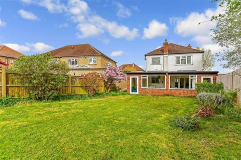 110 Devonshire Way, Croydon, CR0 8BS