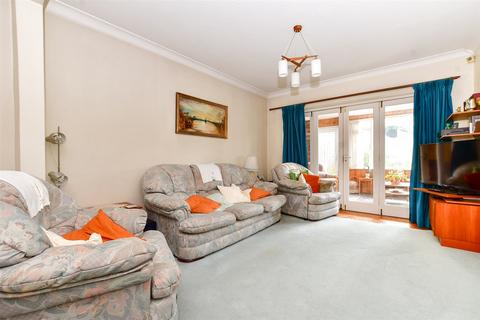 110 Devonshire Way, Croydon, CR0 8BS