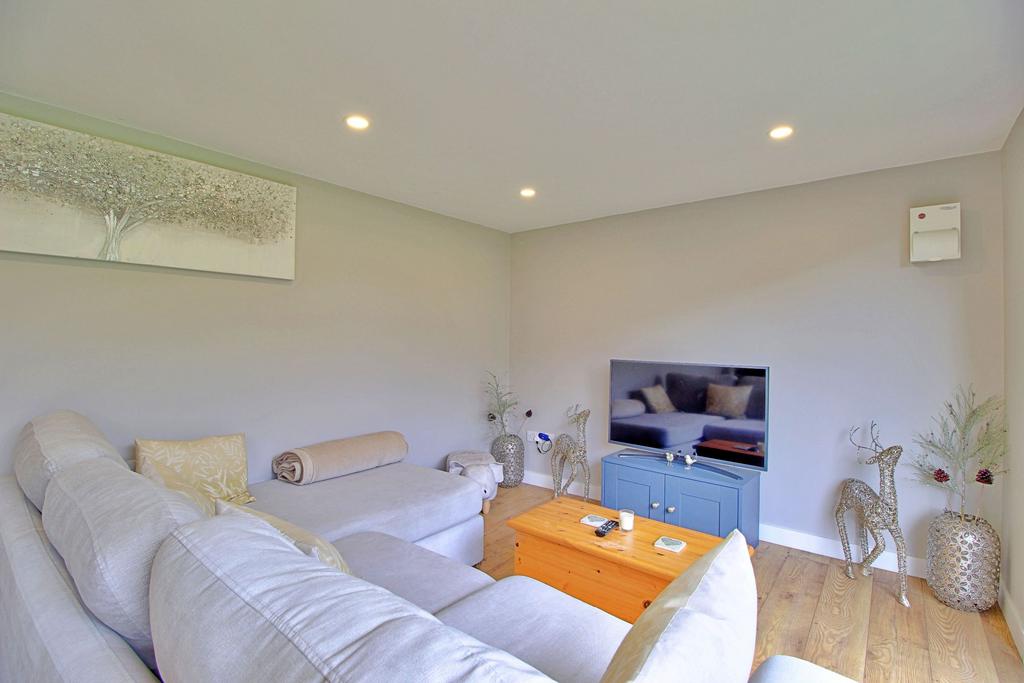 Cabin with under-floor heating