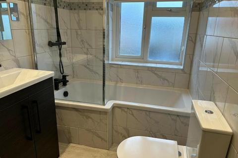 16 Myrtle Close, West Drayton, UB7 9LL