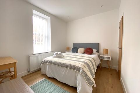 2 bedroom flat to rent, Hereford Road, Liverpool L21