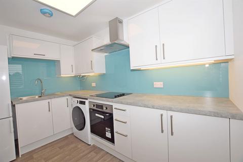 2 bedroom flat to rent, Rose Green Road, Bognor Regis, PO21