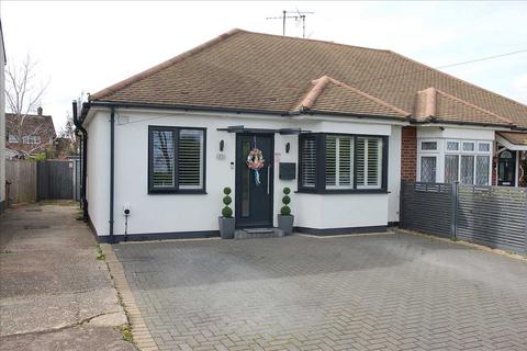 2 bedroom property for sale, Tower Road, Writtle, Chelmsford