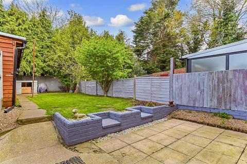 21 Willow Tree Close, Willesborough, Ashford, TN24 0AL