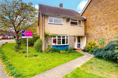 3 bedroom end of terrace house for sale, Nether Priors, Basildon, Essex, SS14