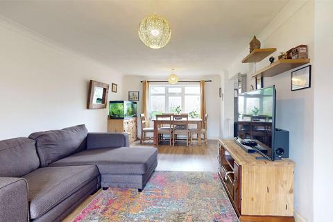 103 Nether Priors, Basildon, SS14 1LS