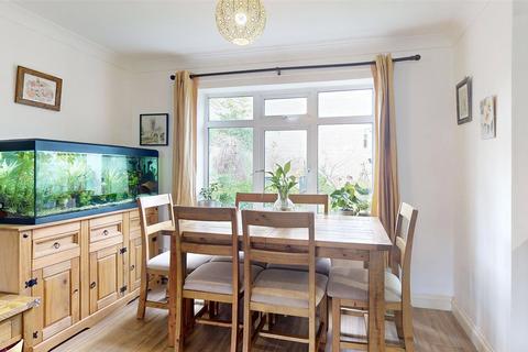 103 Nether Priors, Basildon, SS14 1LS