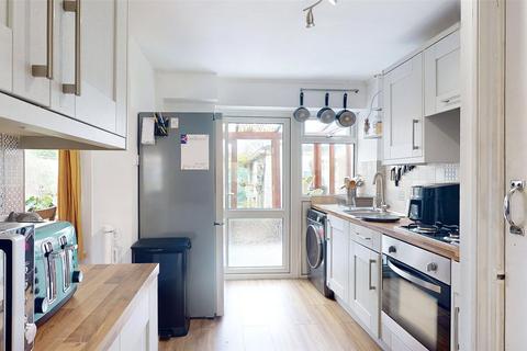 103 Nether Priors, Basildon, SS14 1LS