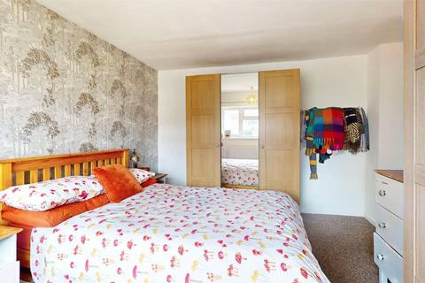 103 Nether Priors, Basildon, SS14 1LS