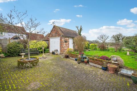 2 bedroom end of terrace house for sale, Chartridge, Chesham, Bucks, HP5