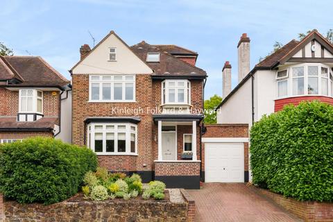 4 bedroom detached house for sale, Falcon Avenue, Bromley