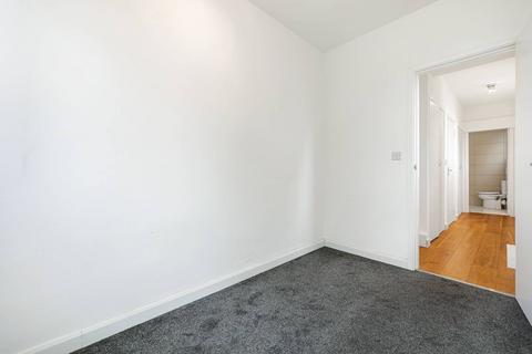 2 bedroom flat to rent, Nightingale Lane, Nightingale Triangle, London, SW12