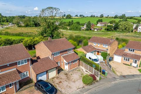 4 bedroom link detached house for sale, Edward Road, Leicester LE8