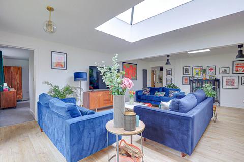 3 Scholars Close, Caversham, Reading, RG4 7DN