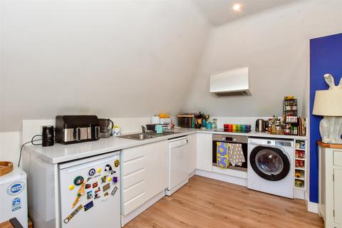 1 bedroom apartment for sale, Cheriton Road, Folkestone, Kent