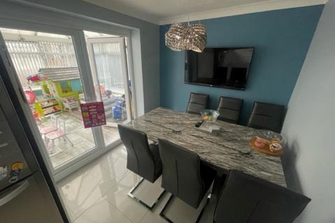 23 Thorncliffe View, Chapeltown, Sheffield, S35 3XU