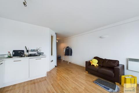 1 bedroom apartment for sale, Marco Island, Huntingdon Street