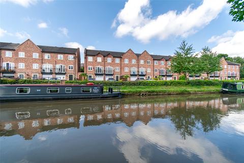 4 bedroom terraced house for sale, Harbutts View, Middlewich