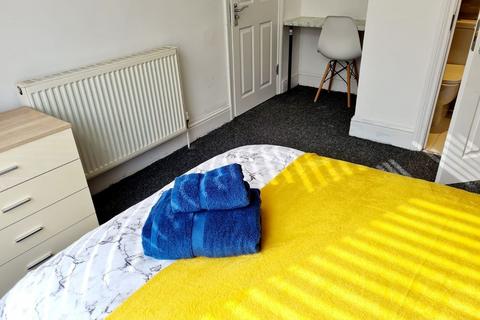 1 bedroom in a house share to rent, Watford WD24