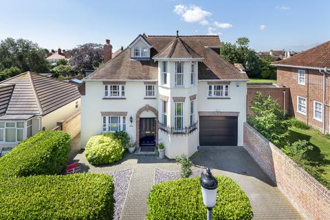 undefined, Frinton-on-Sea, Essex