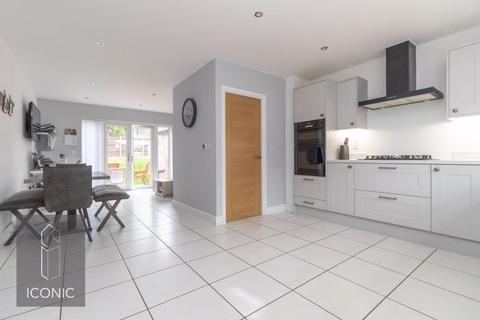 4 bedroom detached house for sale, Sidney Bunn Way, Drayton, Norwich