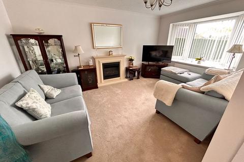 2 bedroom semi-detached bungalow for sale, Goldieslie Close, Sutton Coldfield, B735PS