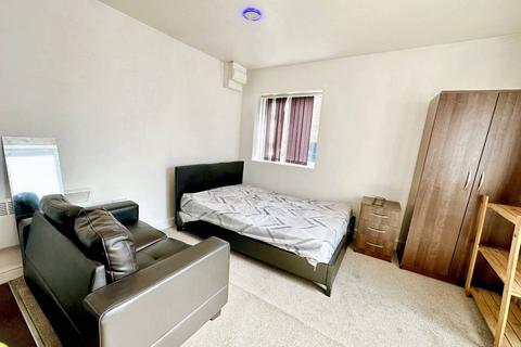 1 bedroom ground floor flat to rent, Gladstone Avenue, Loughborough LE11