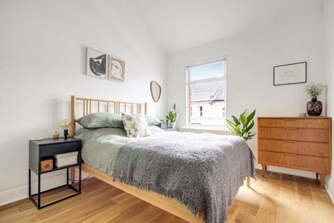 3 bedroom maisonette for sale, Drake Street, Enfield