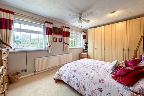 3 bedroom detached house for sale, Thatcher Grove, Biddulph, ST8 6SW