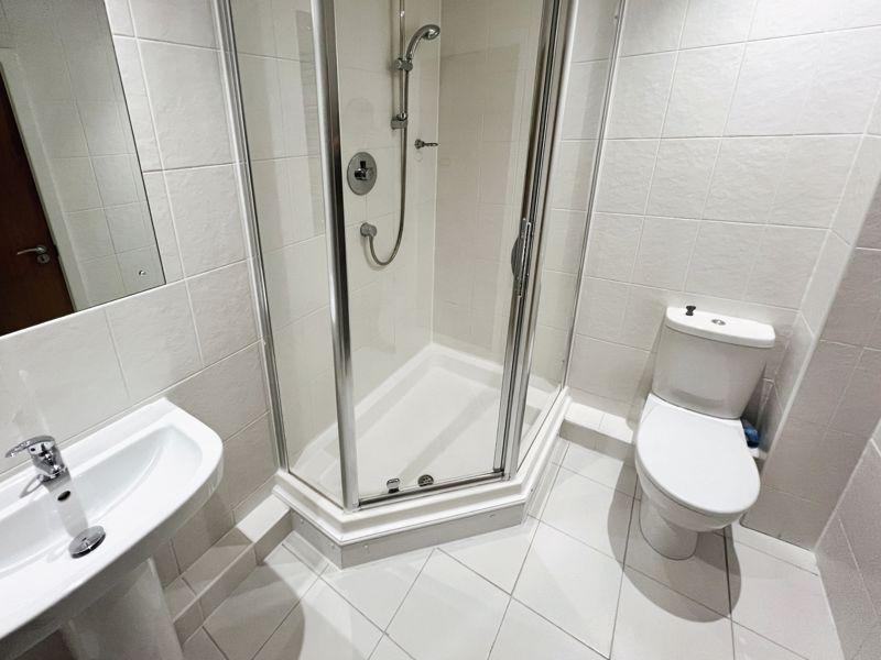 En suite bed 1