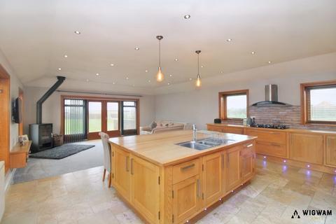 4 bedroom detached bungalow for sale, North Leys Road, Hollym, HU19 2QN