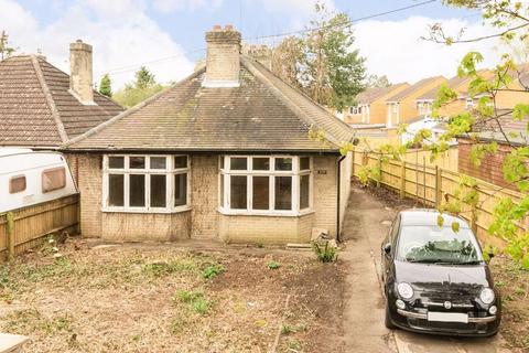 2 bedroom detached bungalow for sale, Radley Road, Abingdon OX14
