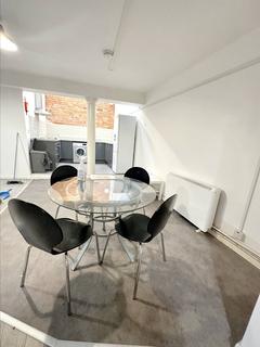 3 bedroom ground floor flat to rent, Albion Street, Leicester LE1