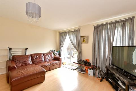 3 bedroom end of terrace house for sale, Farne Drive, Wickford, Essex