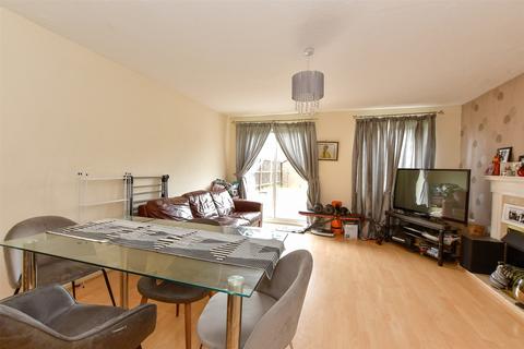 3 bedroom end of terrace house for sale, Farne Drive, Wickford, Essex