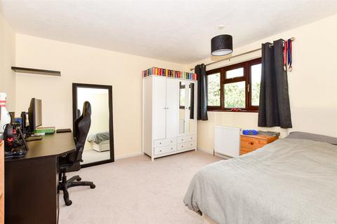4 bedroom semi-detached house for sale, Chestnut Close, Burgess Hill, West Sussex