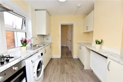 3 bedroom terraced house for sale, Westgate Road, London, SE25