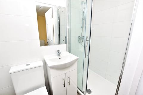 20 Westgate Road, London, SE25 4LZ