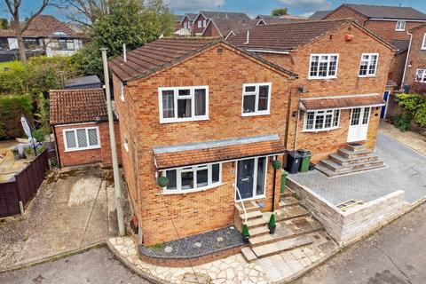 3 bedroom detached house for sale, Horndean, Waterlooville PO8